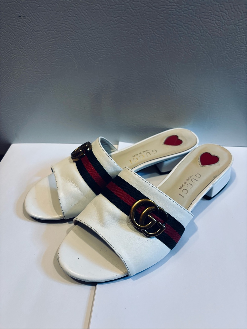 Gucci White Leather Slide Mules with Red & Green Web and Gold GG